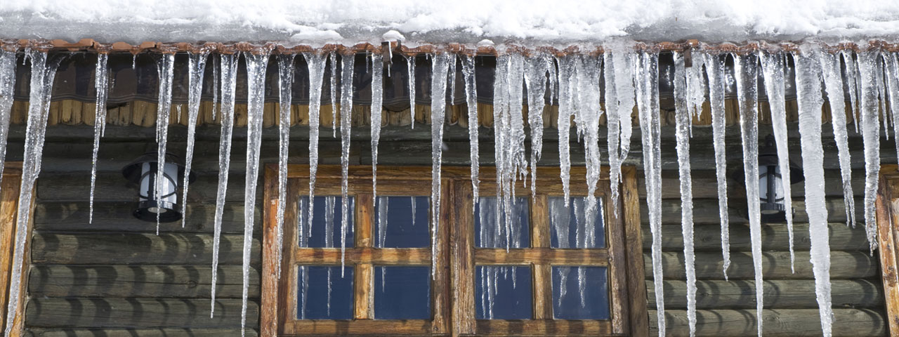 Spray foam prevents ice dams by providing proper insulation in Hayward attic spaces Spray foam prevents ice dams by providing proper insulation in Hayward attic spaces